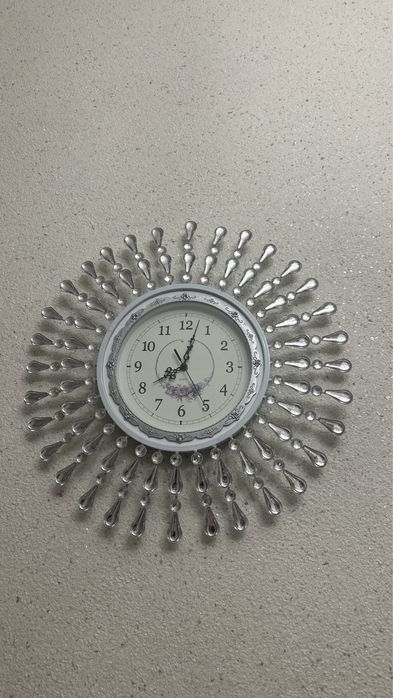 настенные часы  (б/у)