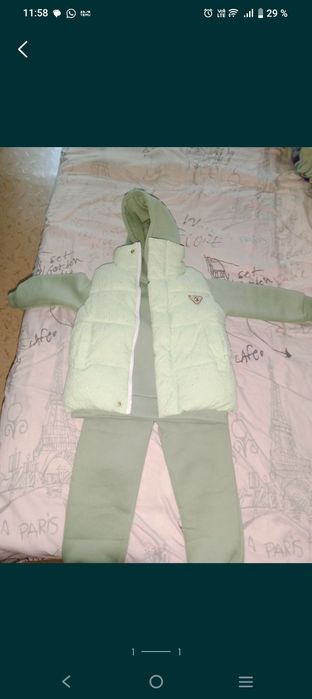 Продам костюм на весну теплый , костюм тройка на 5-6 лет