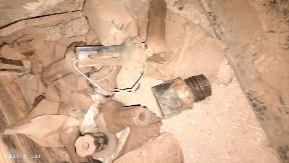 Долото,коронка буровая.