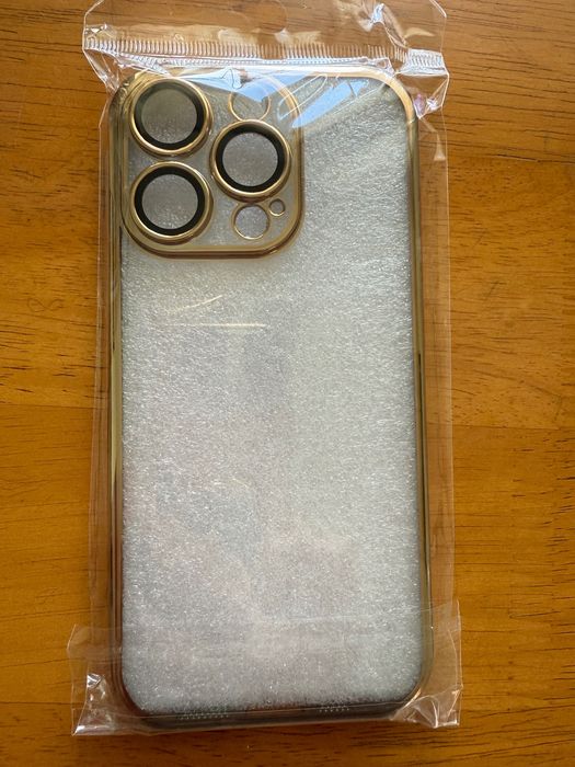 Кейс за iPhone 16 Pro