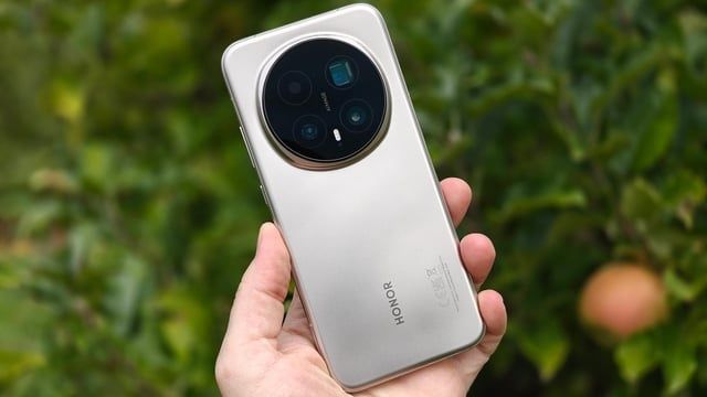 Продам Honor Magic 8 Pro Gold