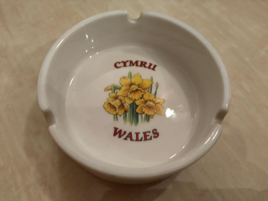 Керамичен пепелник от Уелс