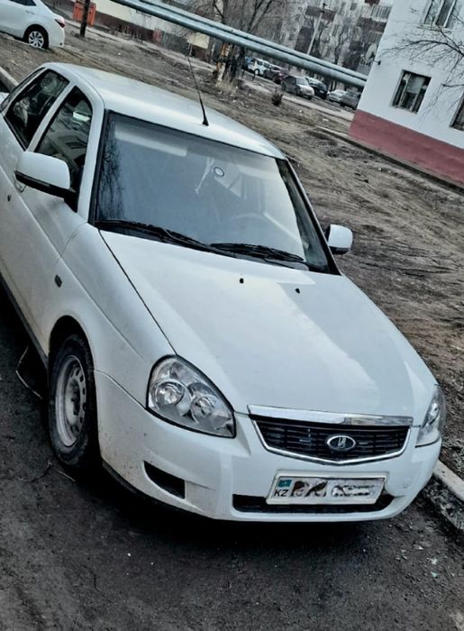 Продаю приора состояние нормальное