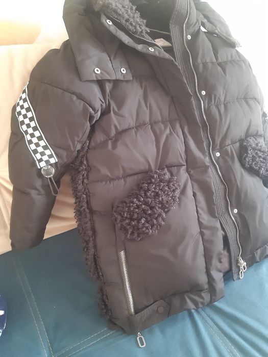 Детский пуховик.