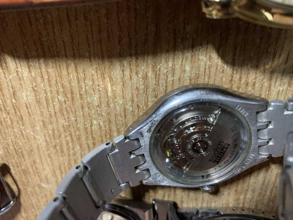 Vand ceasuri functionale si defecte