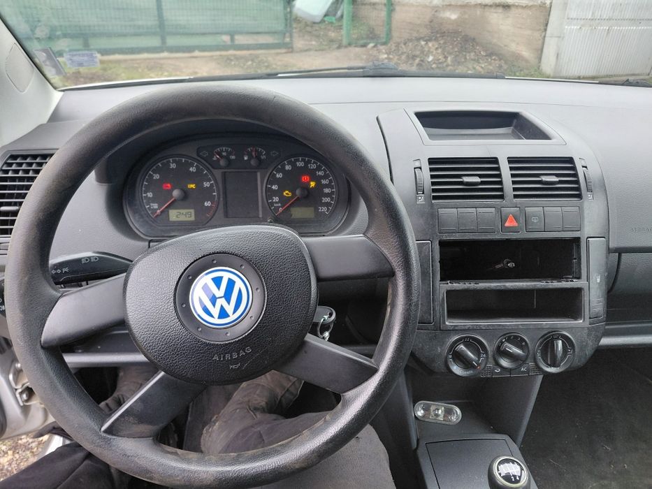 VW POLO 9N 1.2i на части !!!
