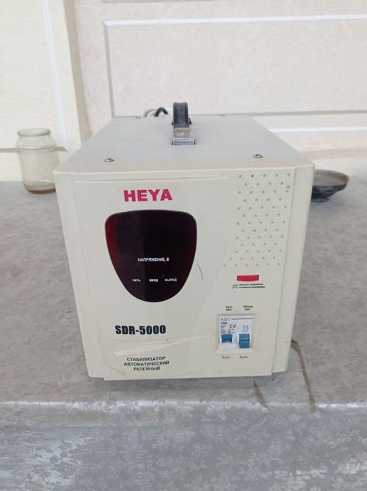 Стабилизатор напряжения переменного тока HEYA.