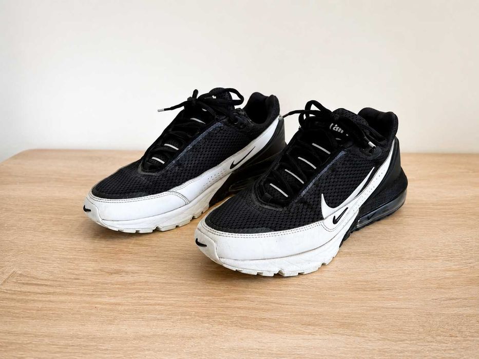 Nike Air Max Pulse | EUR 43 | Черно/Бяло