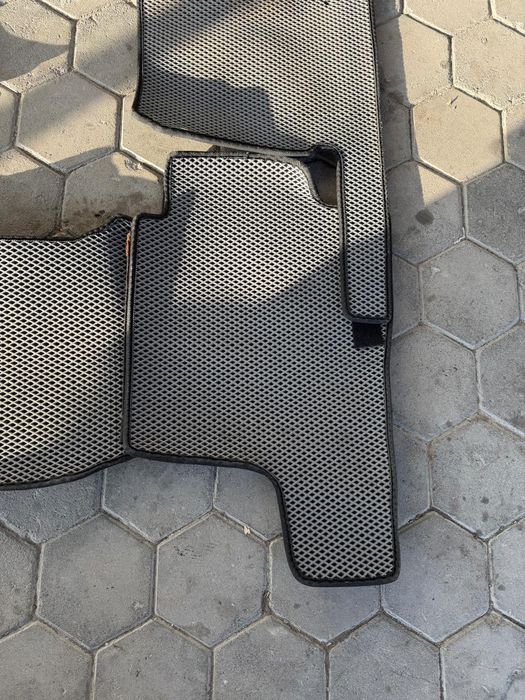 Ева коврик на mitsubishi pajero 2