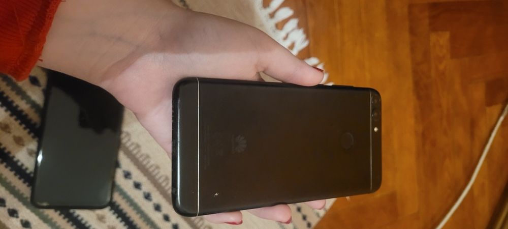 Telefon Huawei P smart