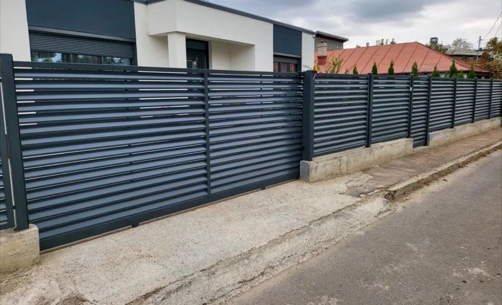 Executam garduri și porți la comanda clientului