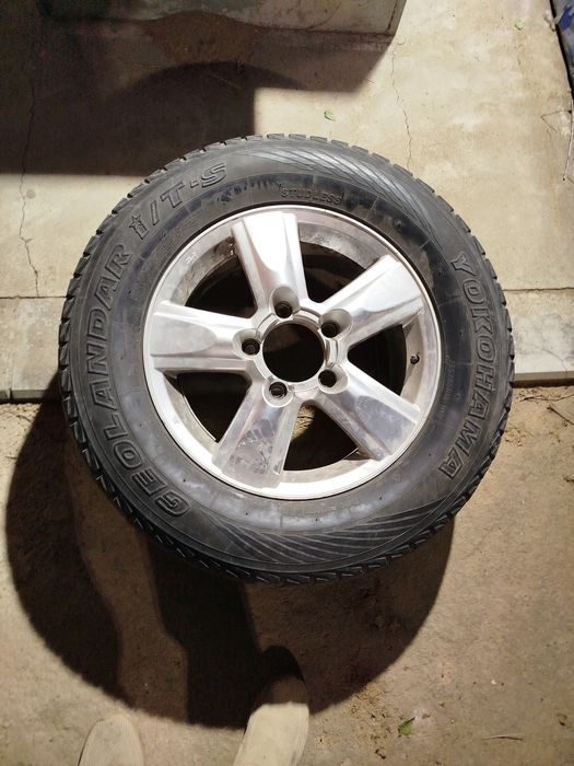Колесо в сборе R18 на Toyota Land Cruiser 200