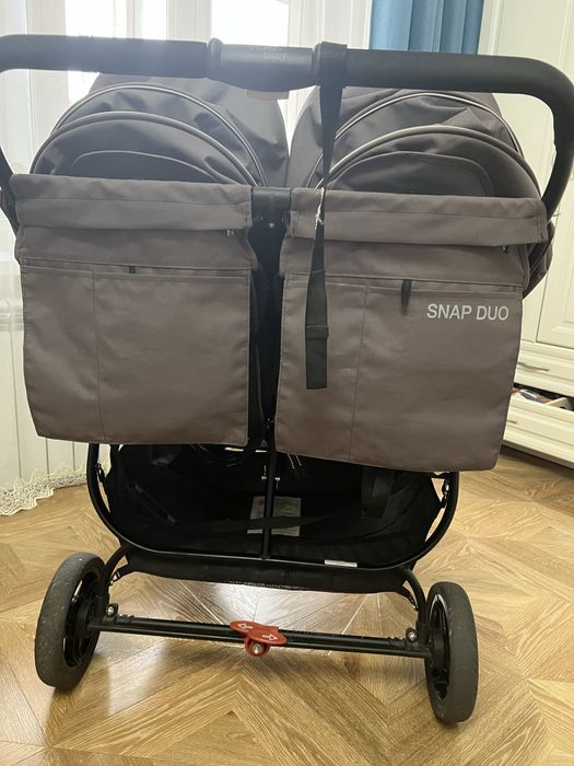 Коляска для двойни