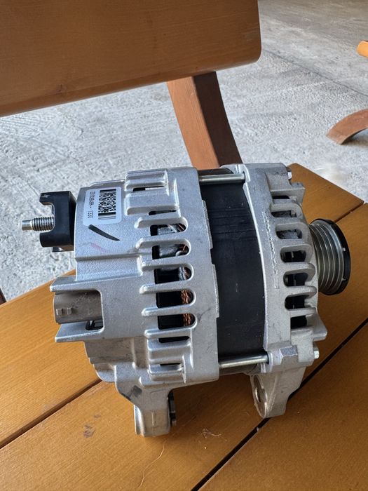 Alternator renault 231009948R