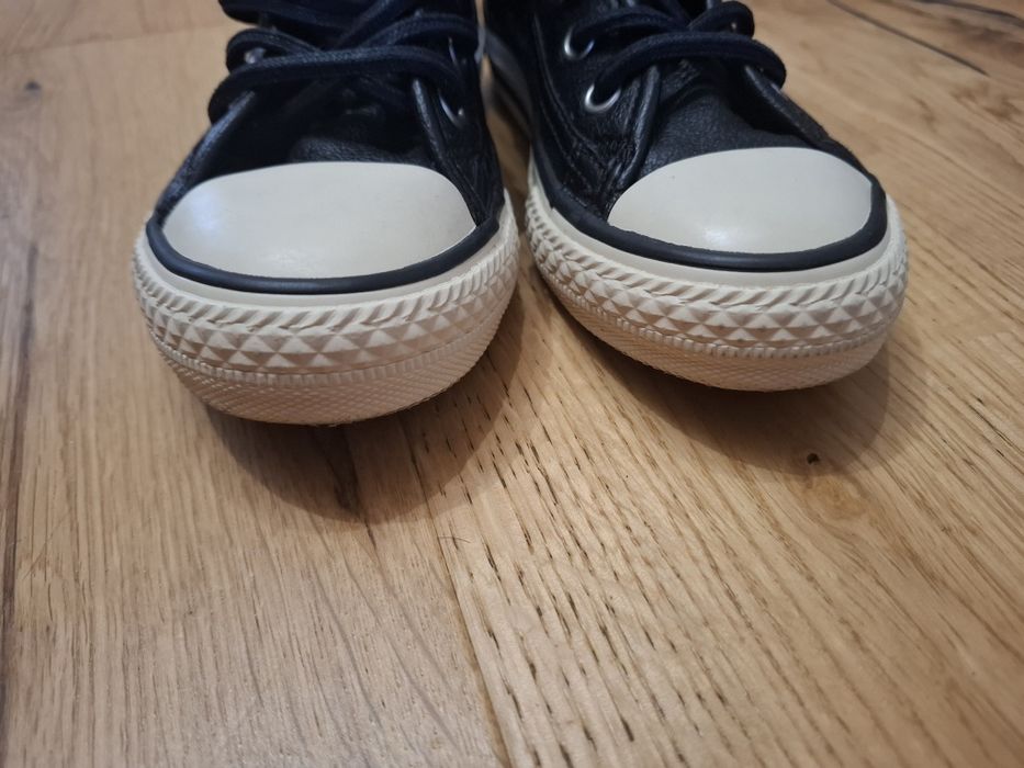 Converse piele mărime 28