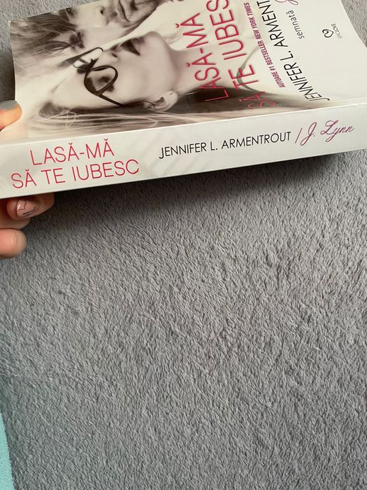 Carte “Lasa-ma sa te iubesc”