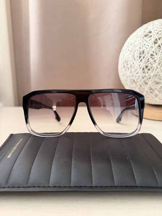 Солнцезащитные очки Victoria Beckham