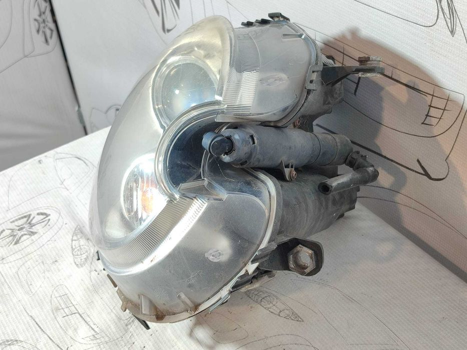 Far dreapta UK MINI R56 LCI 2011 Hatchback Bi-Xenon cu lupă (2006-2014) Cod:63122751266 (4F2)