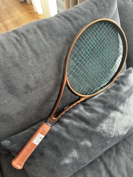 Продавам тенис ракета Wilson Pro Staff 97 v14 – 315 г