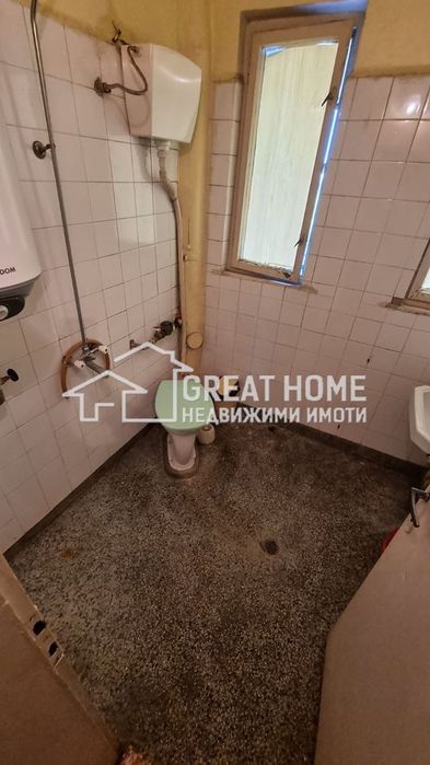 Дава се под наем Тристаен апартамент в Търговище, Център - 66 кв.м за 91767.36 € - Снимка #4