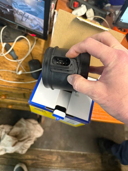 Дебитомер BMW 330d 530d 630d 730d 335d 535d 635d 3l diesel двигател