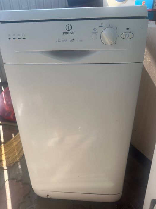 Посудомоечная машина Indesit