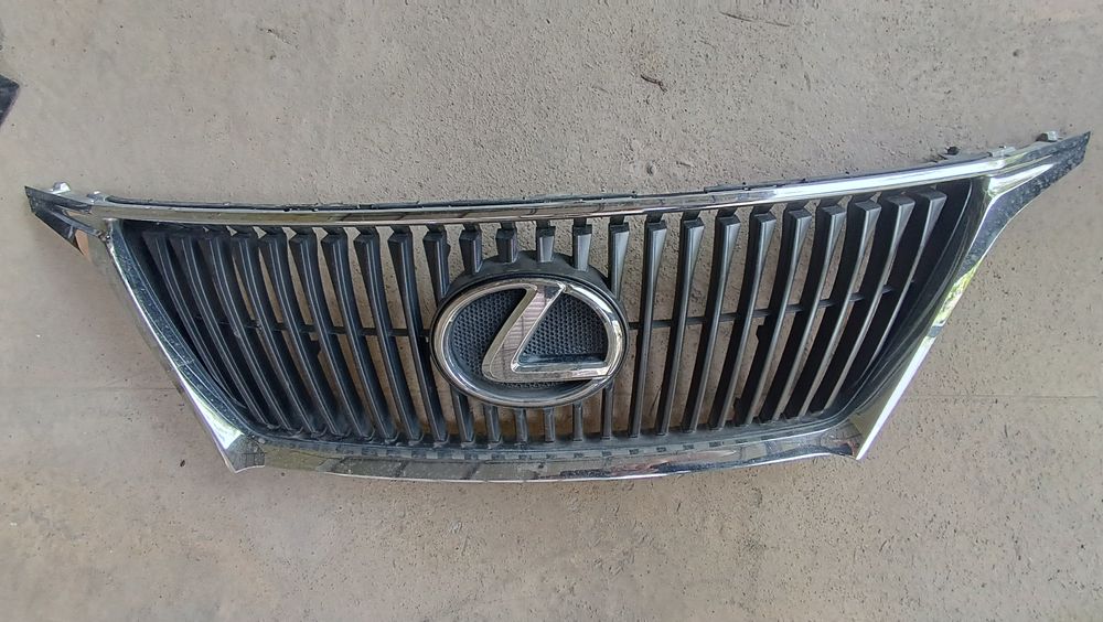 Оригинал Решетка радиатора + решетка нижняя Lexus RX350