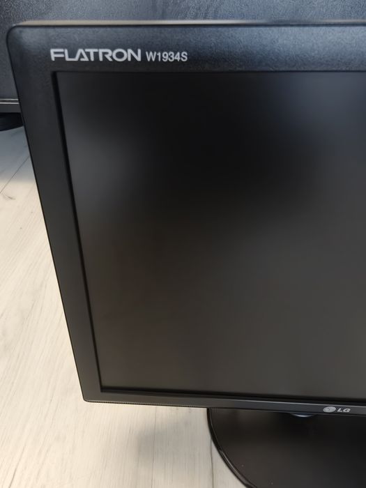Монитор LG FLATRON W1934S
