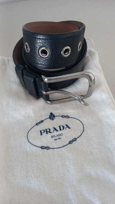 Curea originală Prada