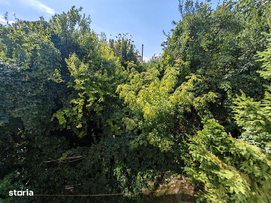 3 cam. deco., central, et. I – lângă Catedrala Inaltarea Domnului