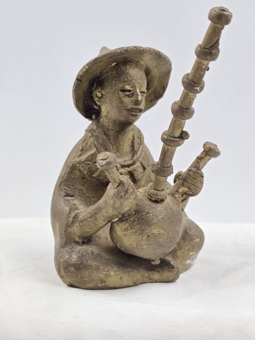 Statueta africană, bronz