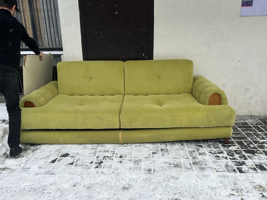 Диван отдам даром