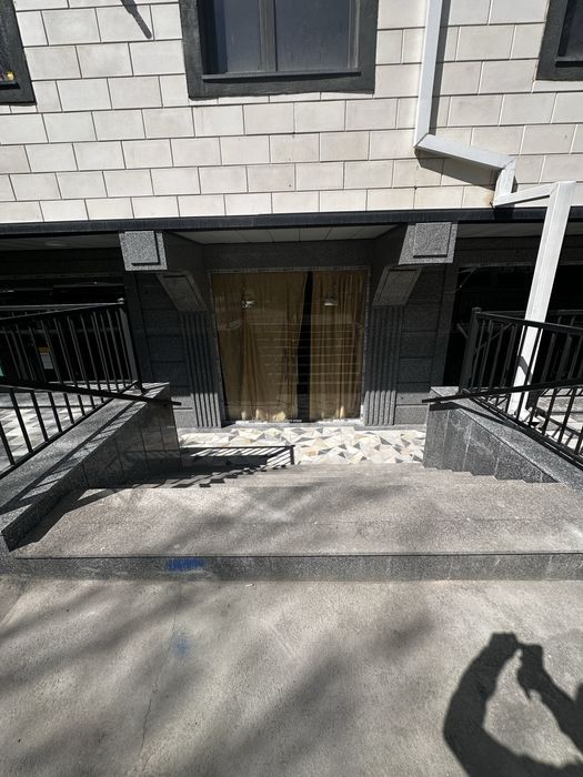 Magazin 25 m2 arendaga beriladi