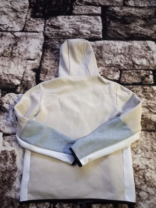 Vând hanorac  Tech nike bărbați