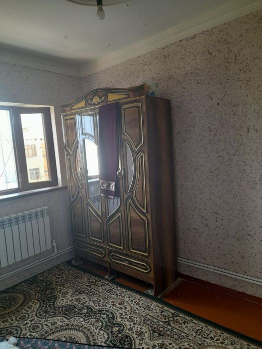 Квартира 5 хонали сотилади