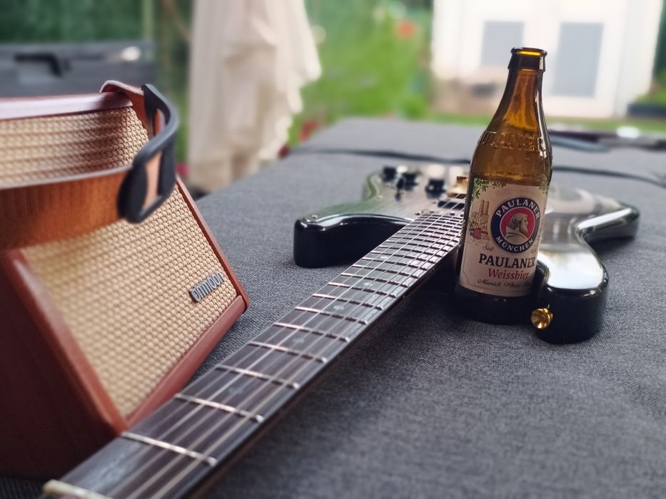 Chitara electrica Mooer GTRS S900W PB + Pedală GW4 + Husă – Stare excelentă