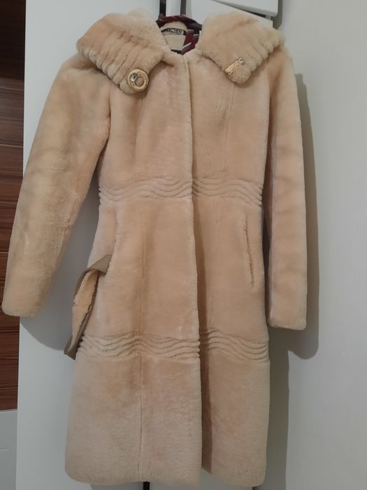 Шуба мутон с капюшоном