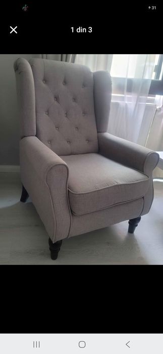 Fotoliu gri chesterfield