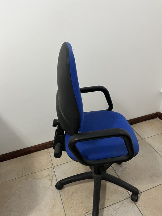 Продам офисную мебель