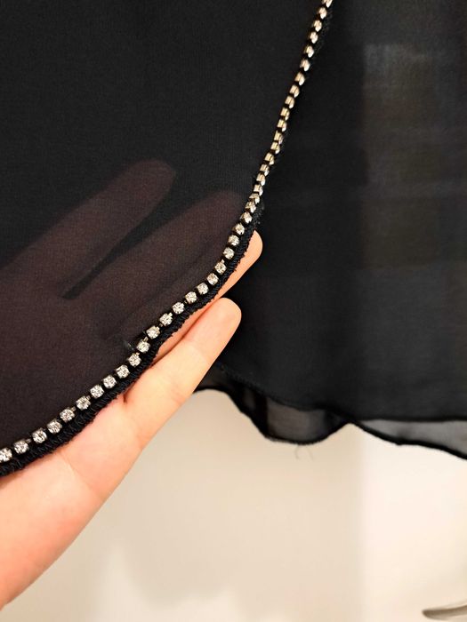 Продавам потник с камъни