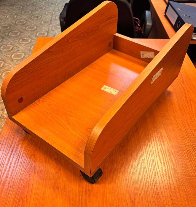 Офис мебели - втора употреба