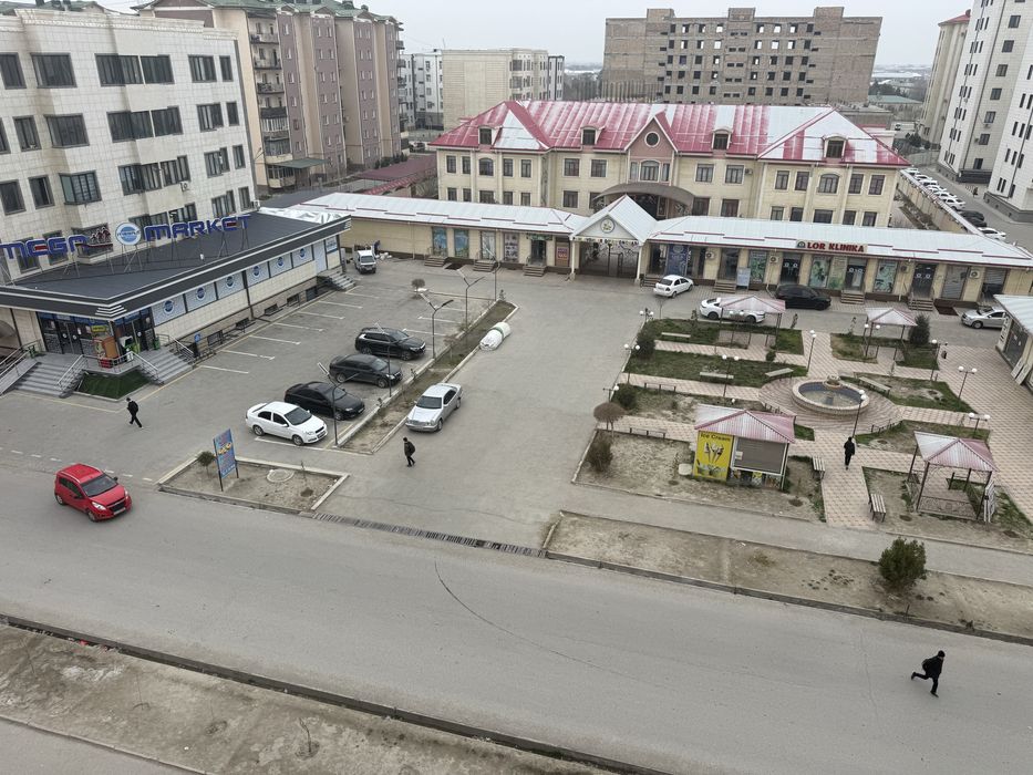 уй сотилади срочно 2- хона 7-мик мега маркет