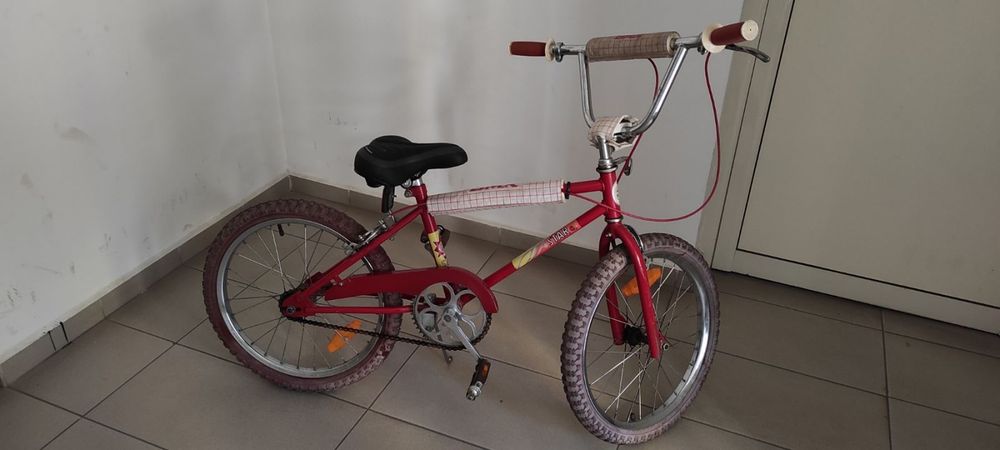 Колело BMX червено