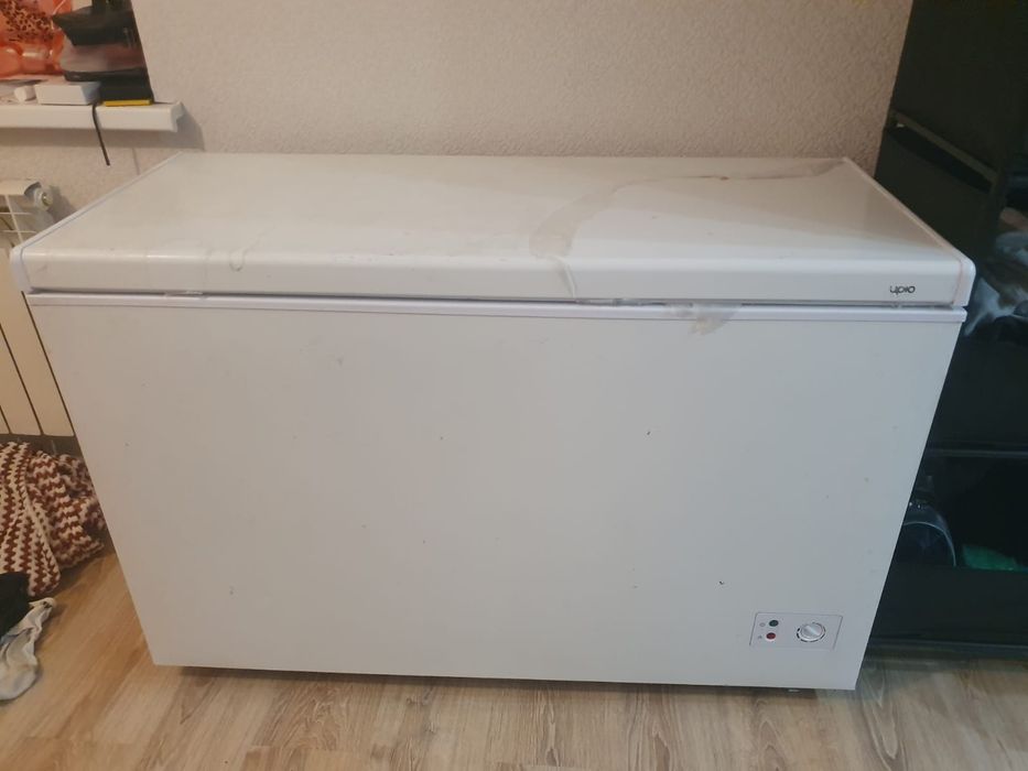 Продам морозильник