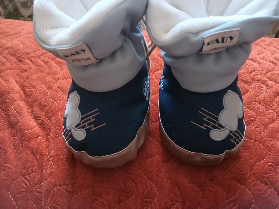 Детские пинетки.