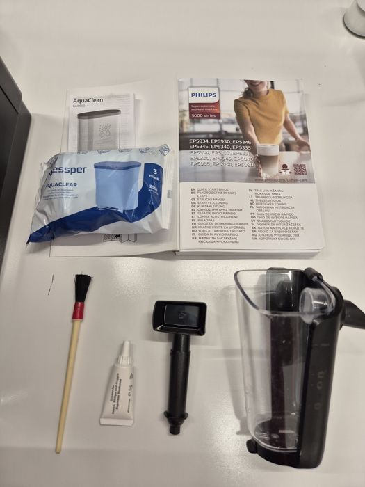 Expresor cafea PHILIPS Seria 5000 LatteGo  IMPECBIL + Bonus: filtru Aquaclean sigilat