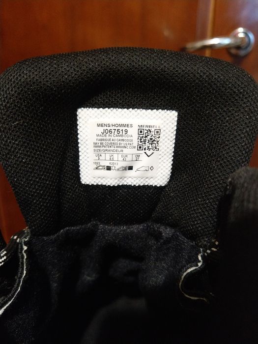 Merrell gore-tex. 43нм. 27,3см.