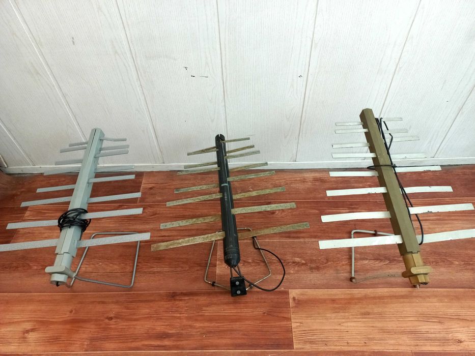 Антенны для телевизора 3 штуки