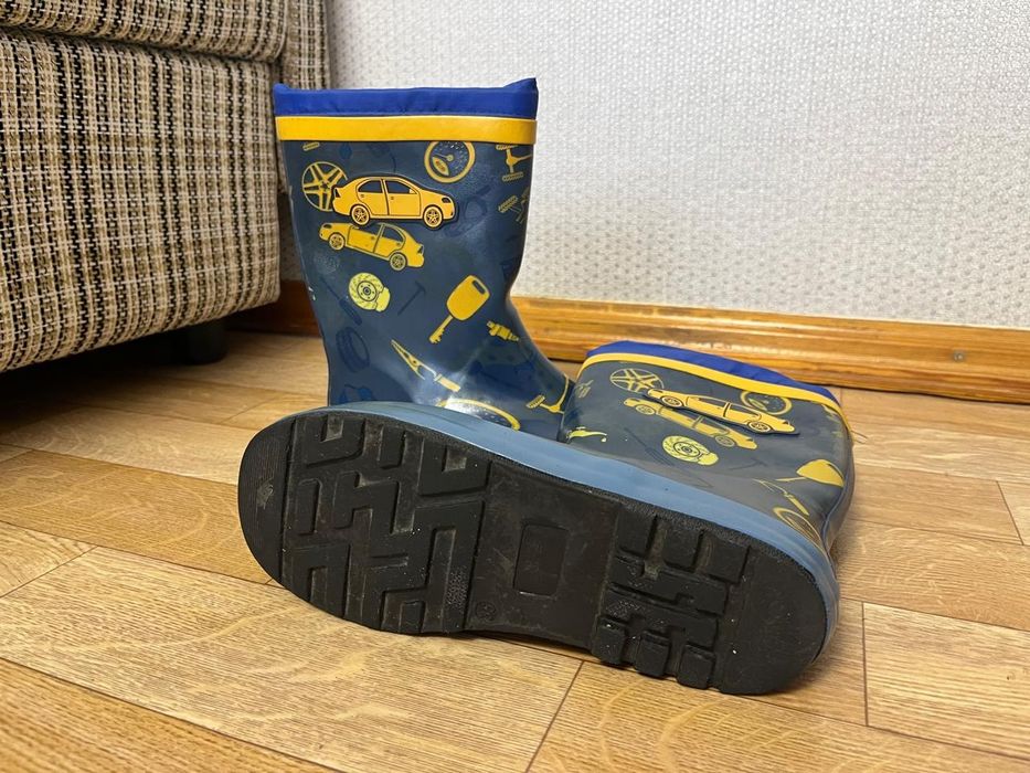 Детские резиновые сапоги