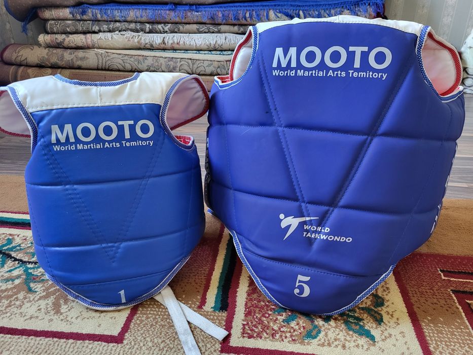 Нагрудники MOOTO